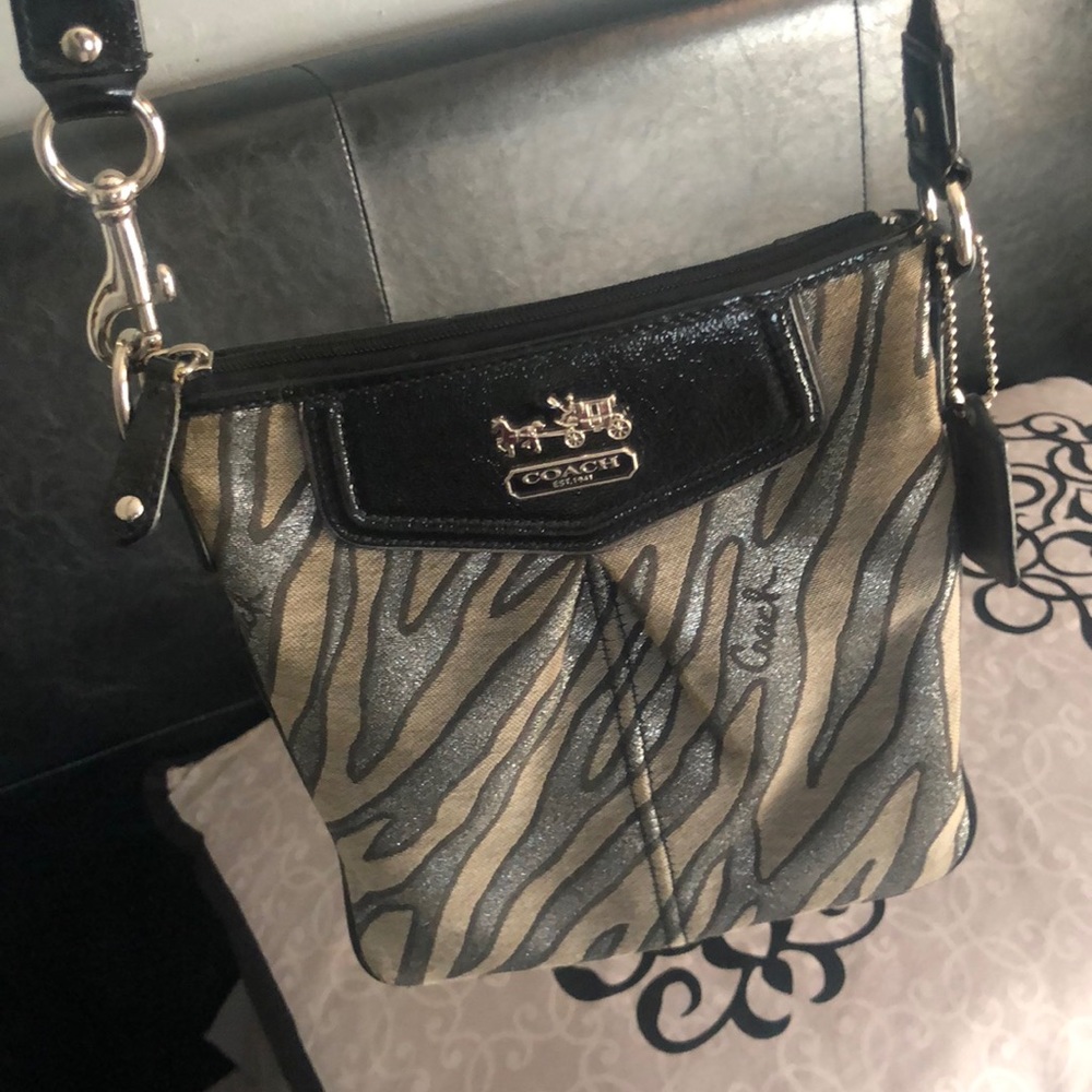 COACH Madison Lurex Silver Zebra Print Swingpack Crossbody Purse Bag No 44373